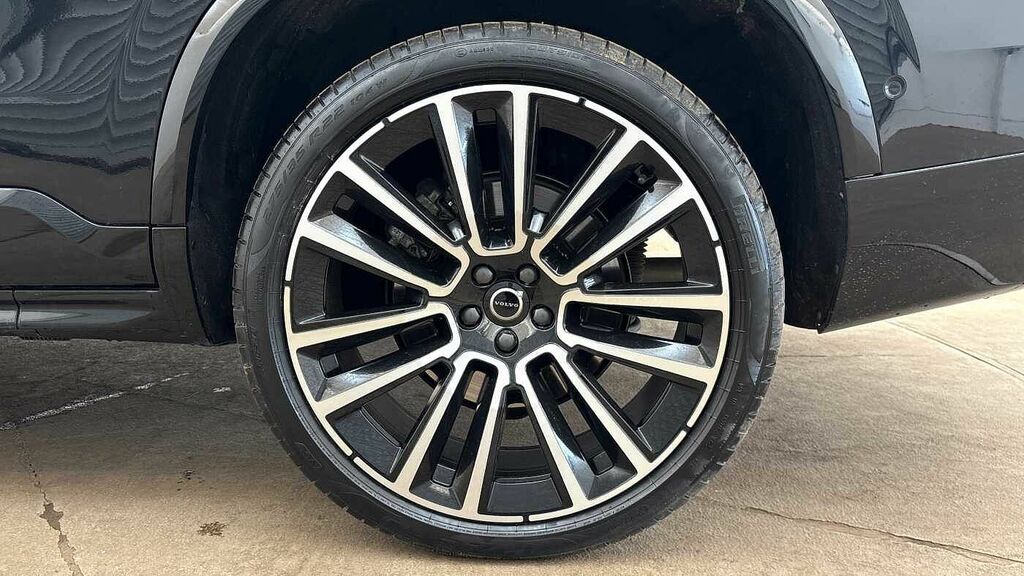 Volvo XC90 B5 P Awd Ultra Dark RJ25ZXX Black #4