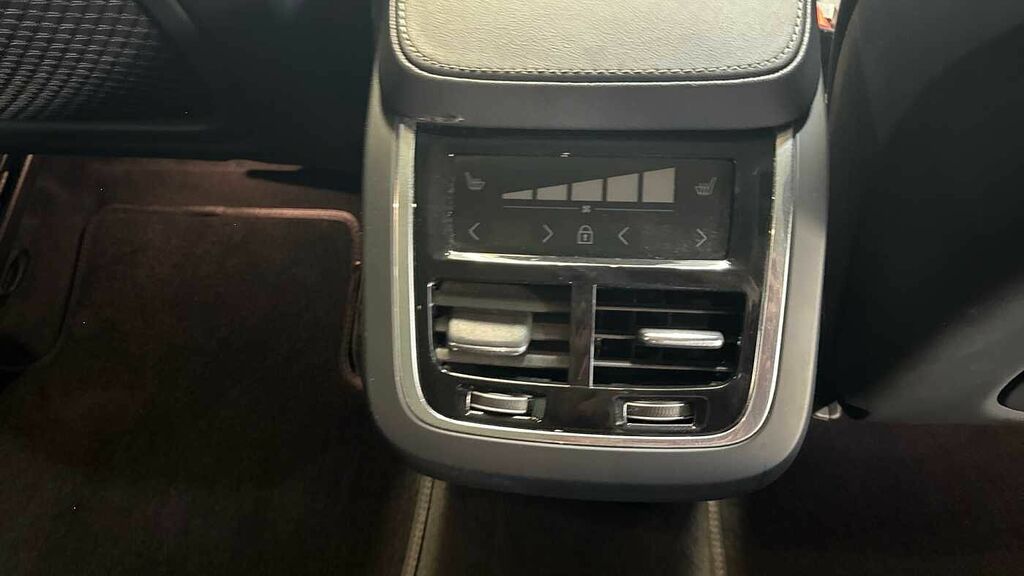 Volvo XC90 2L R-design Pro Black #37
