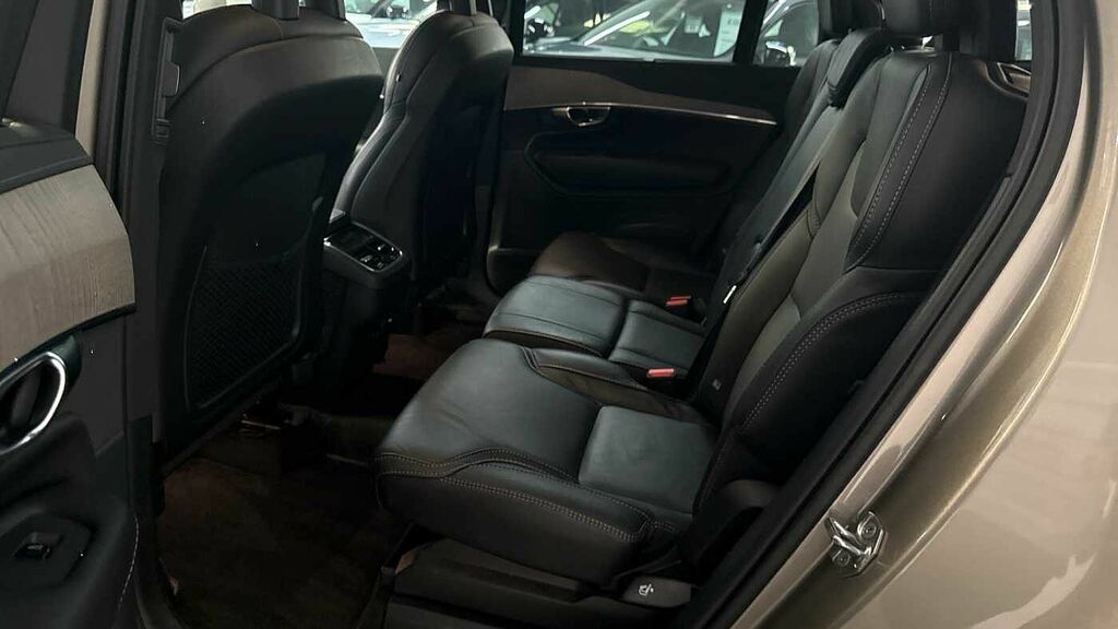 Volvo XC90 2L R-design Pro Black #32