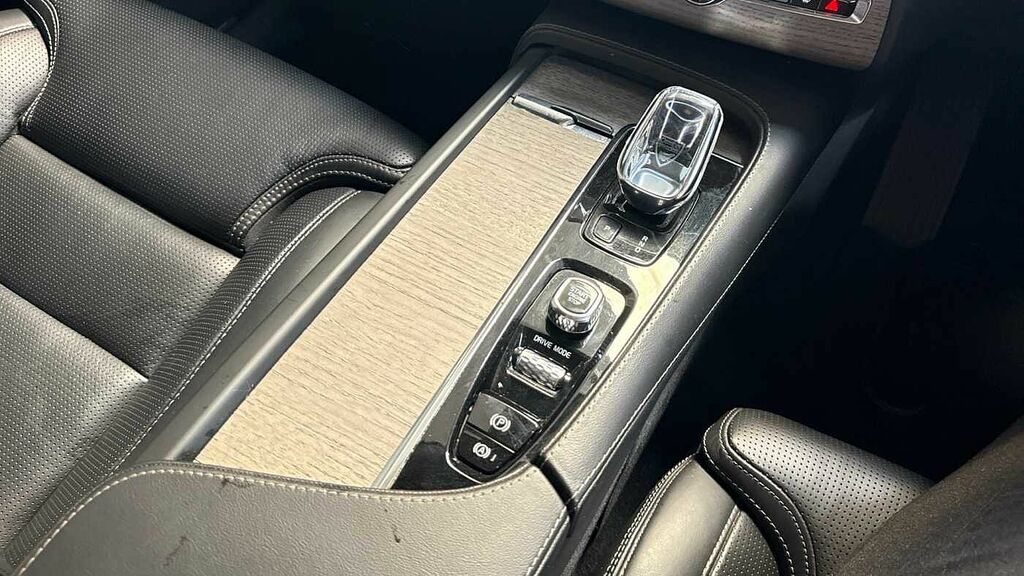 Volvo XC90 2L R-design Pro Black #25
