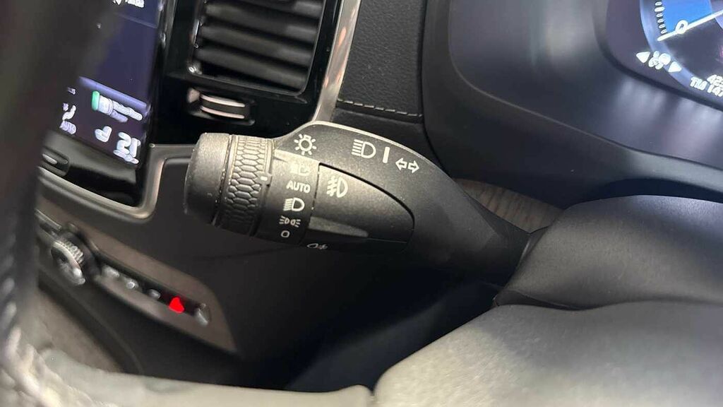 Volvo XC90 2L R-design Pro Black #19