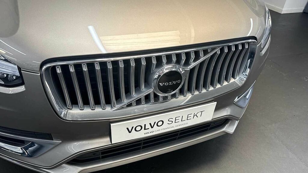 Volvo XC90 2L R-design Pro Black #43