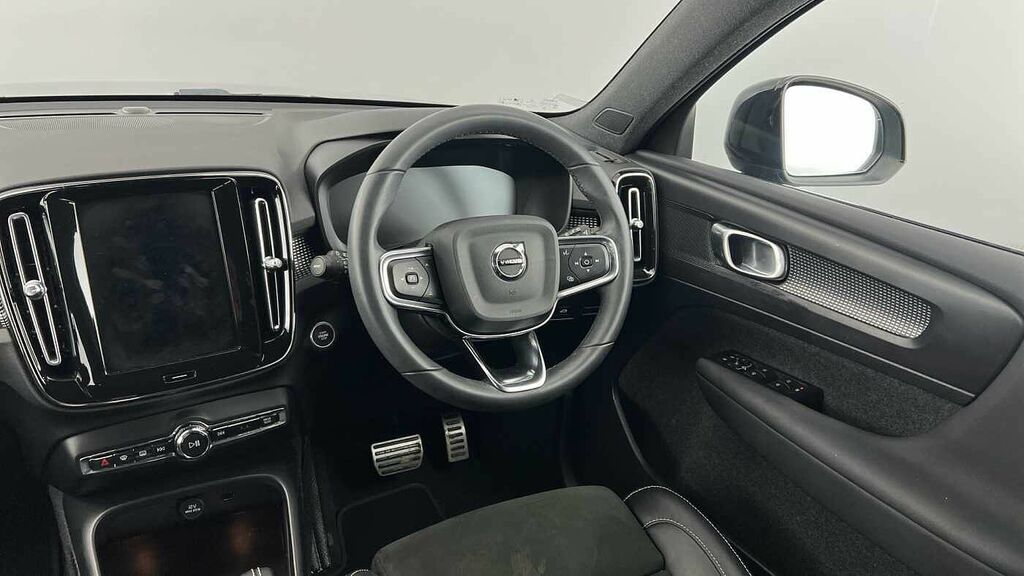 Volvo XC40 1.5 T5 Recharge Phev Inscription Pro Black #8