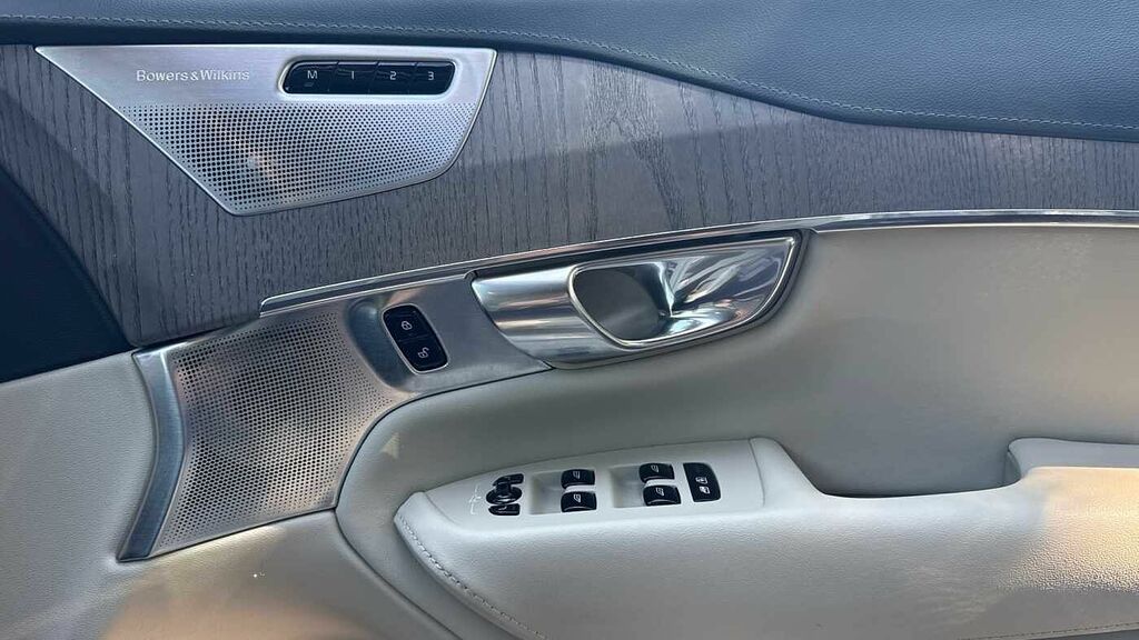 Volvo XC90 2.0 B5p 250 Plus Dark Awd Geartronic Silver #27