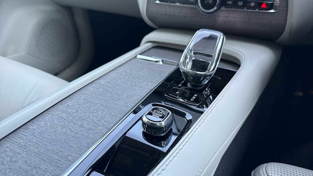 Volvo XC90 2.0 B5p 250 Plus Dark Awd Geartronic Silver #24