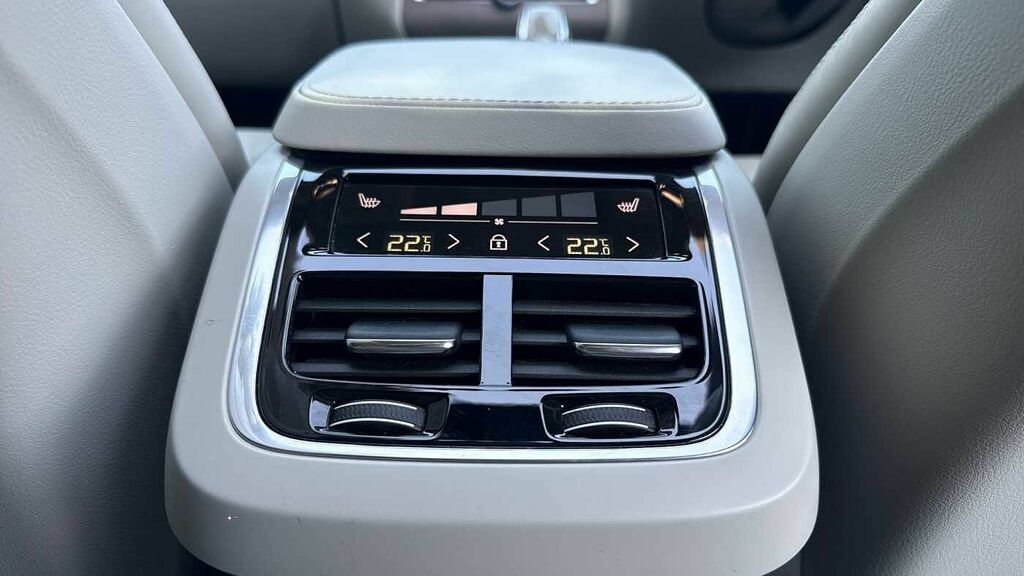 Volvo XC90 2.0 B5p 250 Plus Dark Awd Geartronic Silver #40