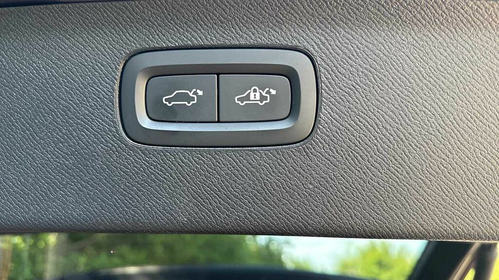 Volvo XC90 2.0 B5p 250 Plus Dark Awd Geartronic Silver #33