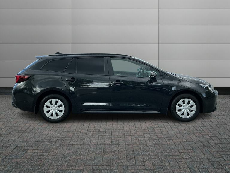 Toyota Corolla 1.8 Vvt-i Hybrid 140 Commercial Black #3