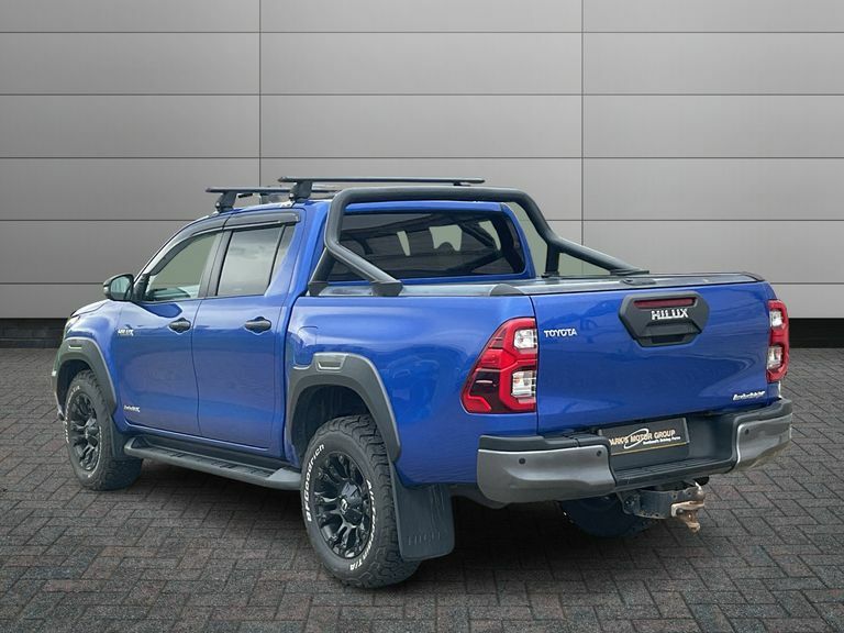 Toyota HILUX Invincible X Dcab Pick Up 2.8 D-4d WGZ1121 Blue #2