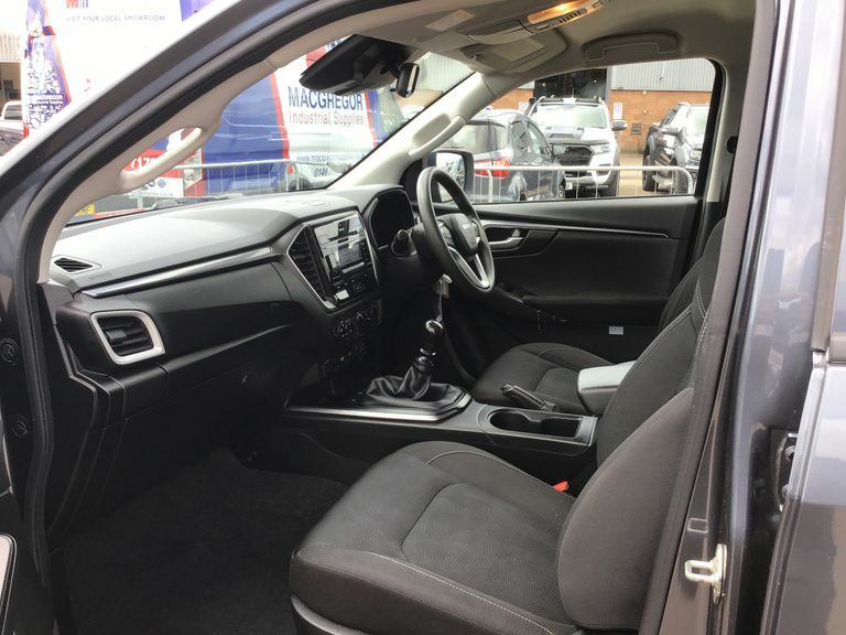 Isuzu D-Max 1.9 Dl20 Double Cab 4X4 Grey #6