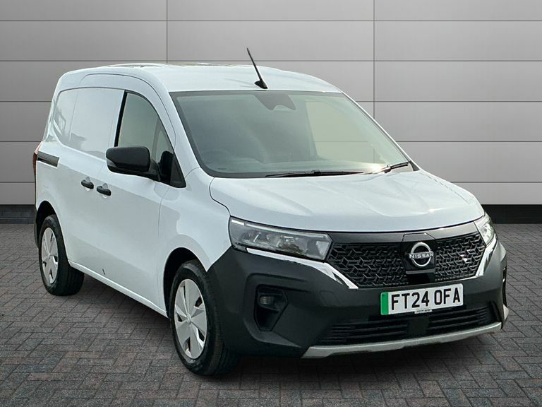 Nissan TOWNSTAR 90Kw Acenta Van 45Kwh White