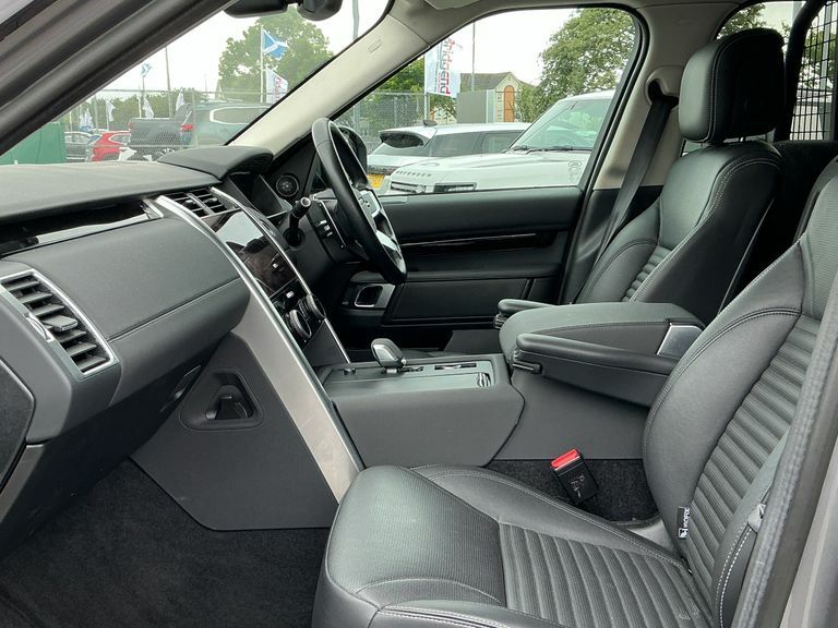 Land Rover Discovery 3.0 Litre Tc 300Ps Mhev Awd Co DN23KJU Grey #3