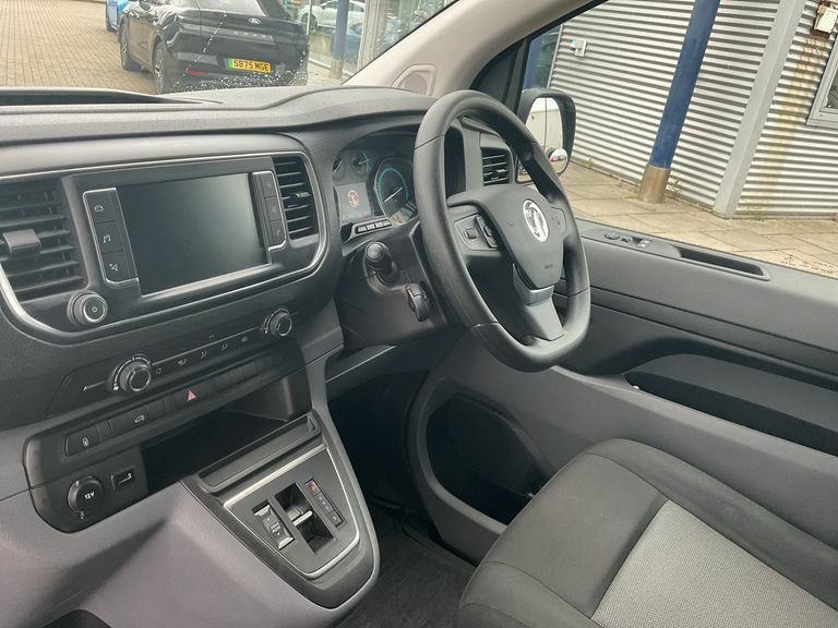Vauxhall Vivaro 3100 100Kw Dynamic 75Kwh H1 Van BT72XXU White #3