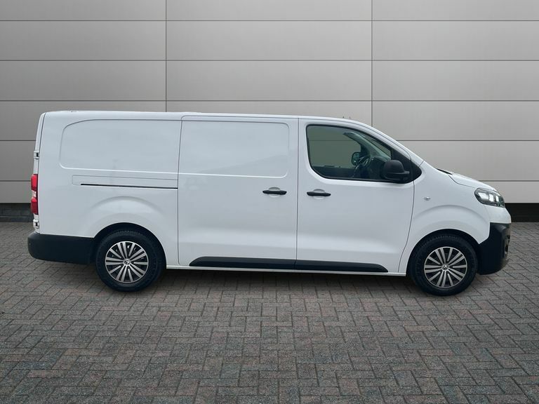 Vauxhall Vivaro 3100 100Kw Dynamic 75Kwh H1 Van BT72XXU White #5
