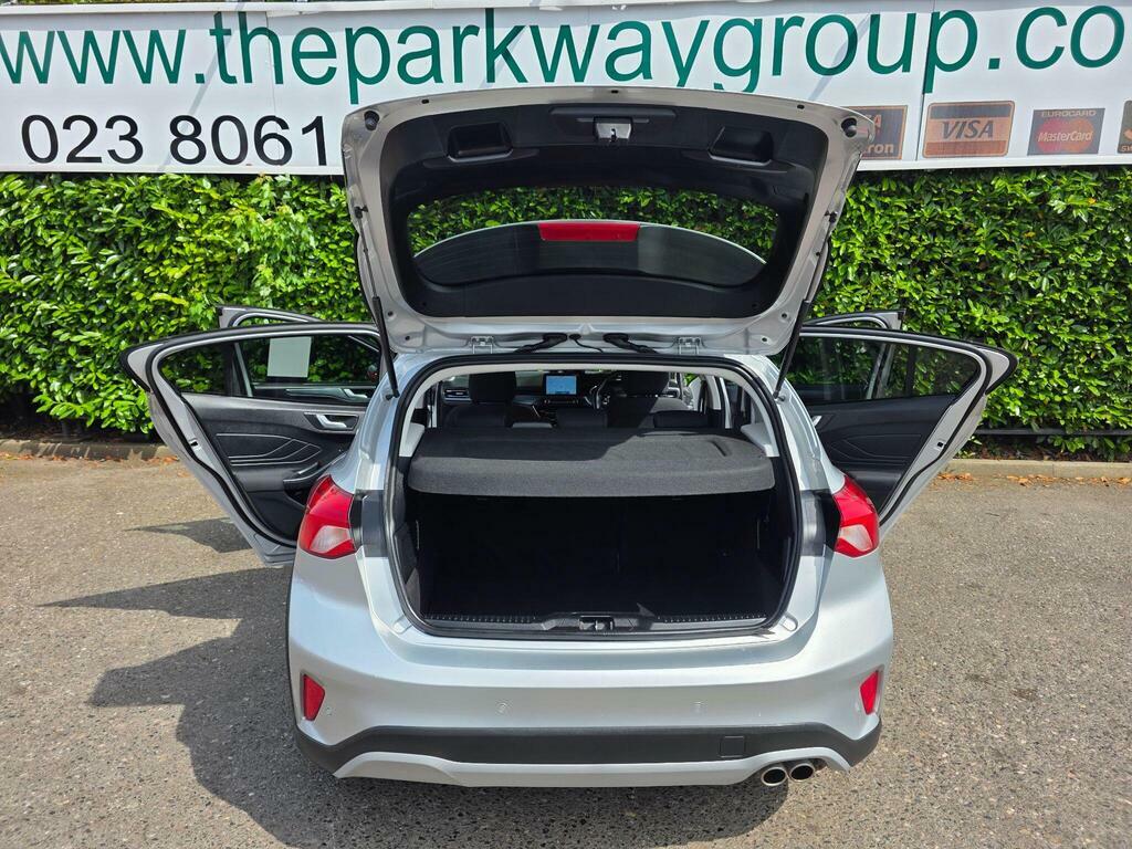 Ford Focus 1.0T Ecoboost Mhev Active Edition Euro 6 S S HW70EJE Silver #3