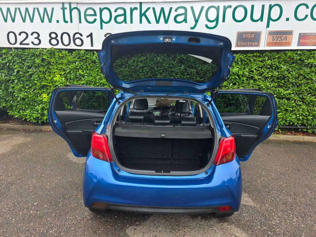 Toyota Yaris 1.5 Vvt-h Excel E-cvt Euro 6 BN66GXW Blue #3
