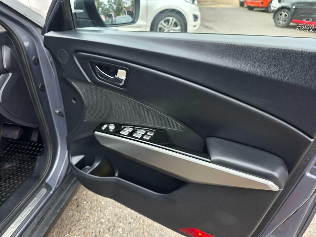 SsangYong Tivoli E-xgi Se Blue #37