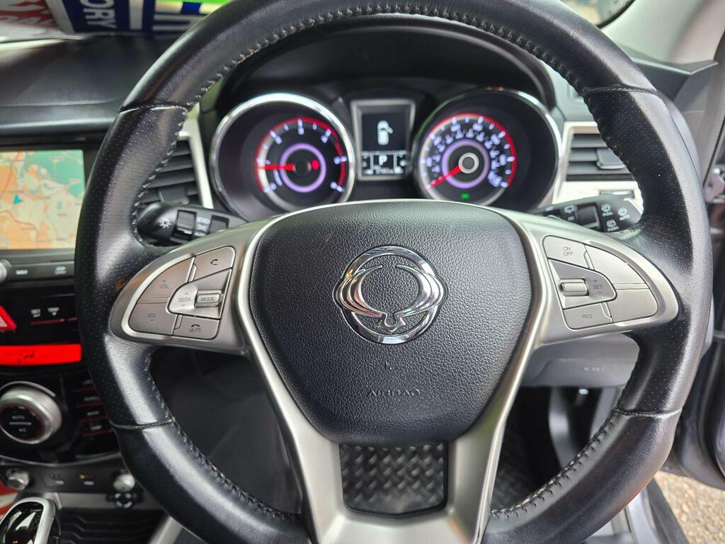 SsangYong Tivoli E-xgi Se Blue #6