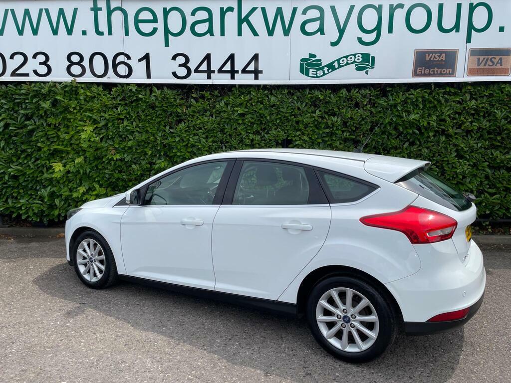 Ford Focus 1.0T Ecoboost Titanium Euro 6 S S DF15DYC White #4