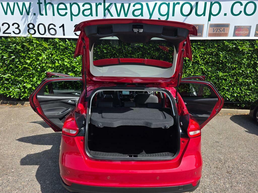 Ford Focus 1.0T Ecoboost Zetec Edition Euro 6 S S Red #3