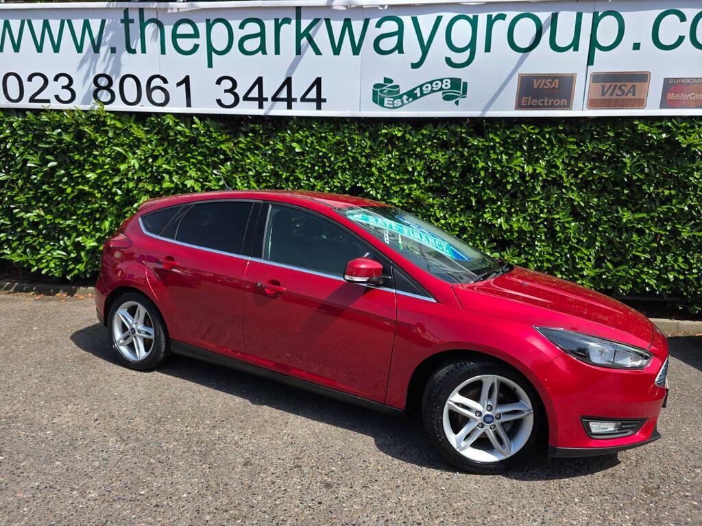 Ford Focus 1.0T Ecoboost Zetec Edition Euro 6 S S Red