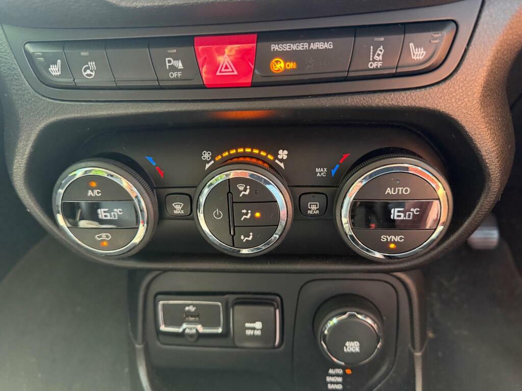 Jeep Renegade 1.4L Longitude 138 Bhp Grey #8