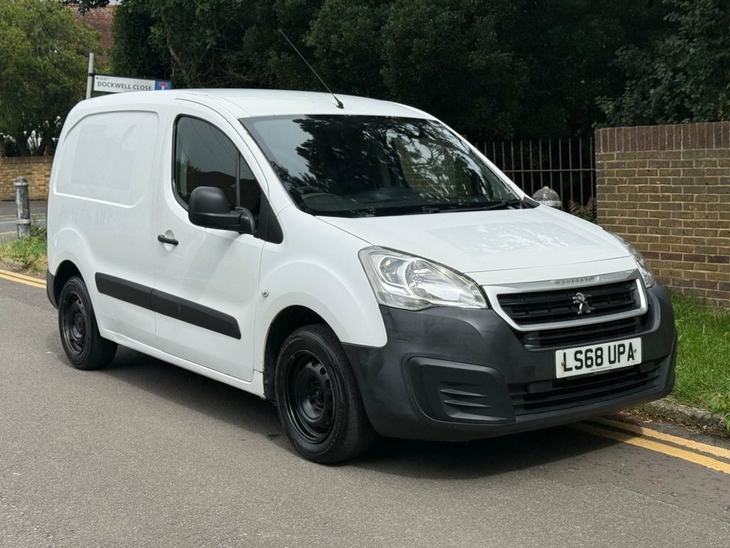 Peugeot Partner 1.6L Se LS68UPA White #4