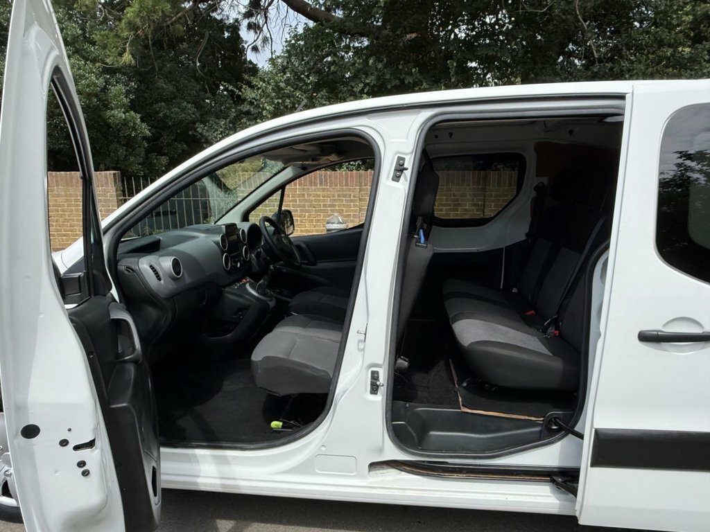 Citroen Berlingo 1.6L Enterprise BT68WZC White #6