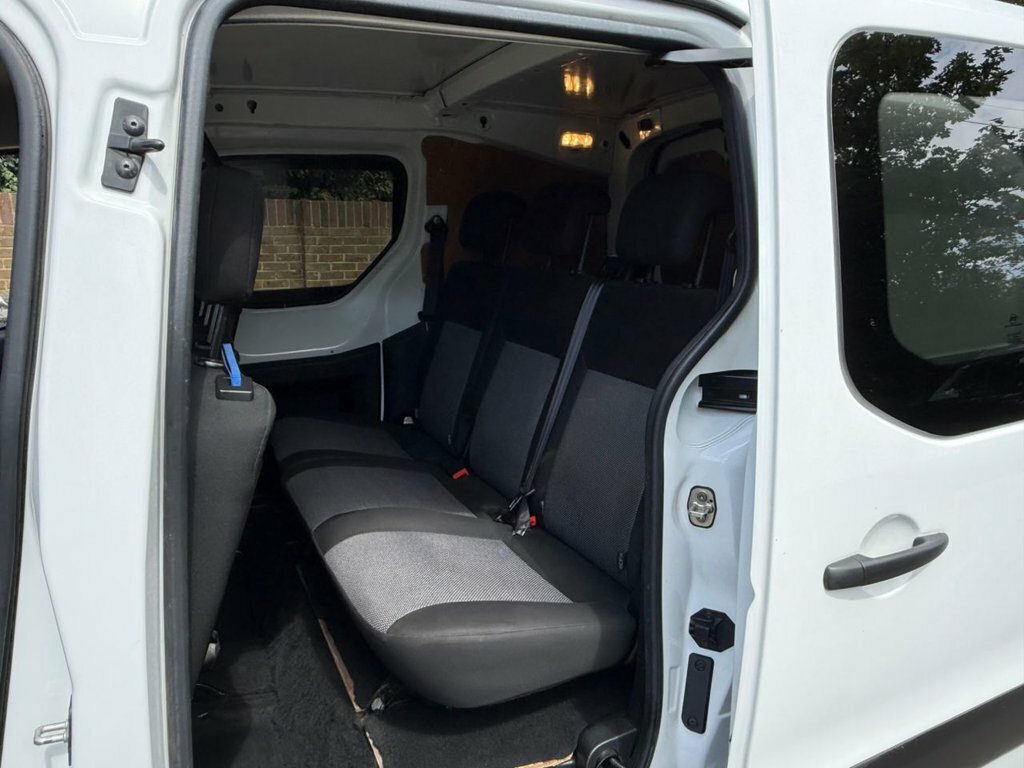 Citroen Berlingo 1.6L Enterprise BT68WZC White #5