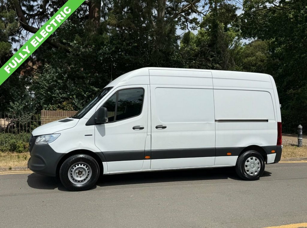 Mercedes-Benz eSprinter Esprinter Progressive Panel Van White #2