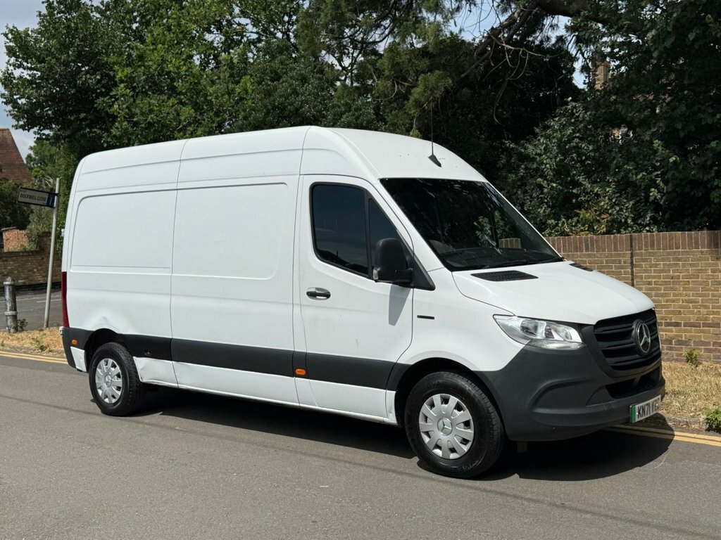 Mercedes-Benz eSprinter Esprinter Progressive Panel Van White #20
