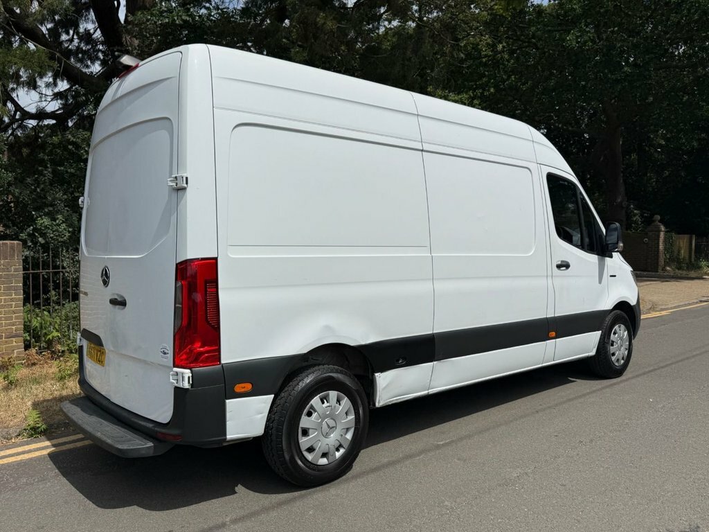 Mercedes-Benz eSprinter Esprinter Progressive Panel Van White #16