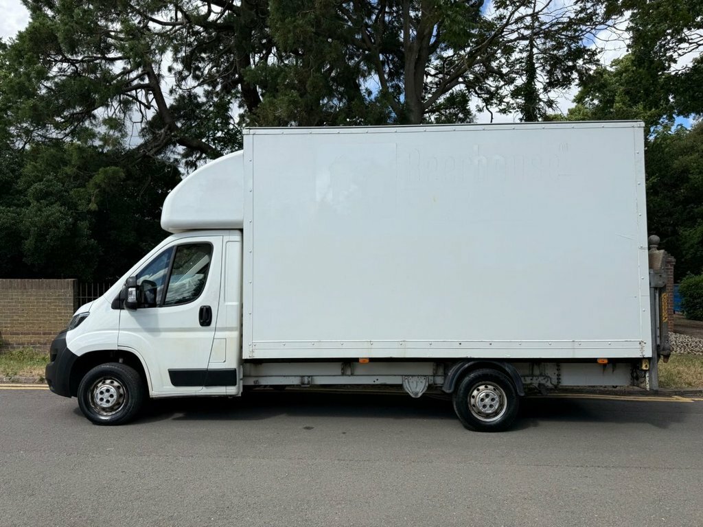 Peugeot Boxer 2.2L Built For Business White #6