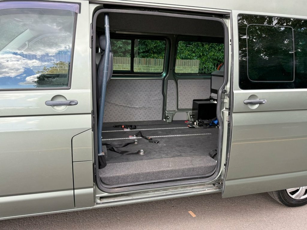 Volkswagen Transporter 2L T30 Green #6