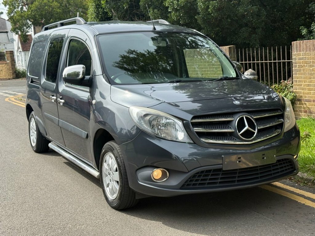 Mercedes-Benz CITAN Combi Van White #19