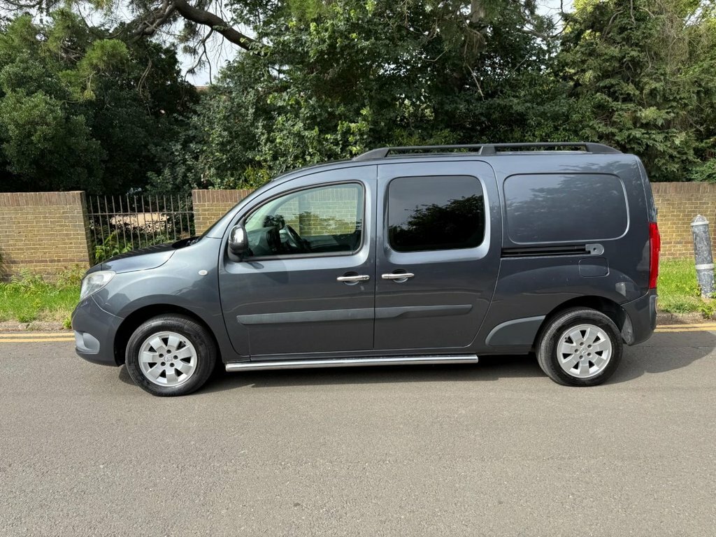 Mercedes-Benz CITAN Combi Van White #7