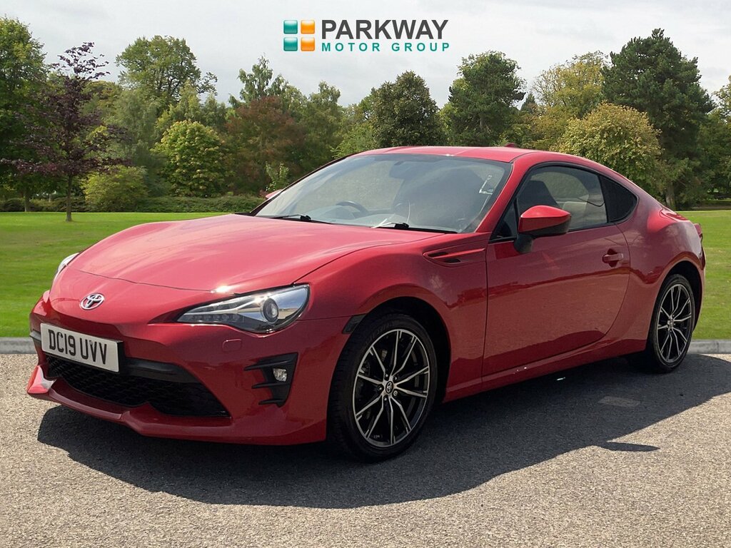 Toyota GT86 Coupe Red #3