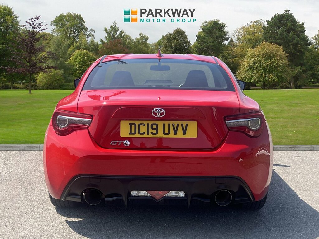 Toyota GT86 Coupe Red #5