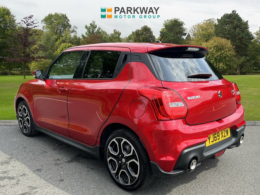 Suzuki Swift Hatchback Red #6