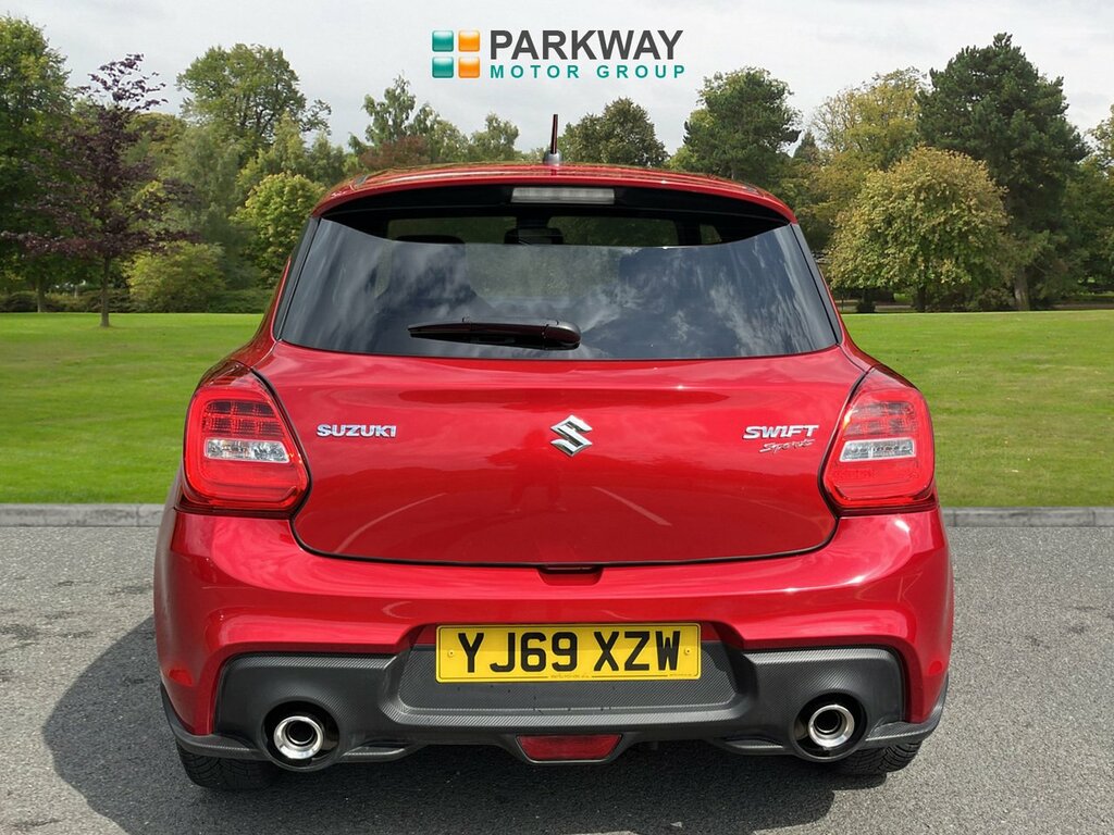 Suzuki Swift Hatchback Red #5
