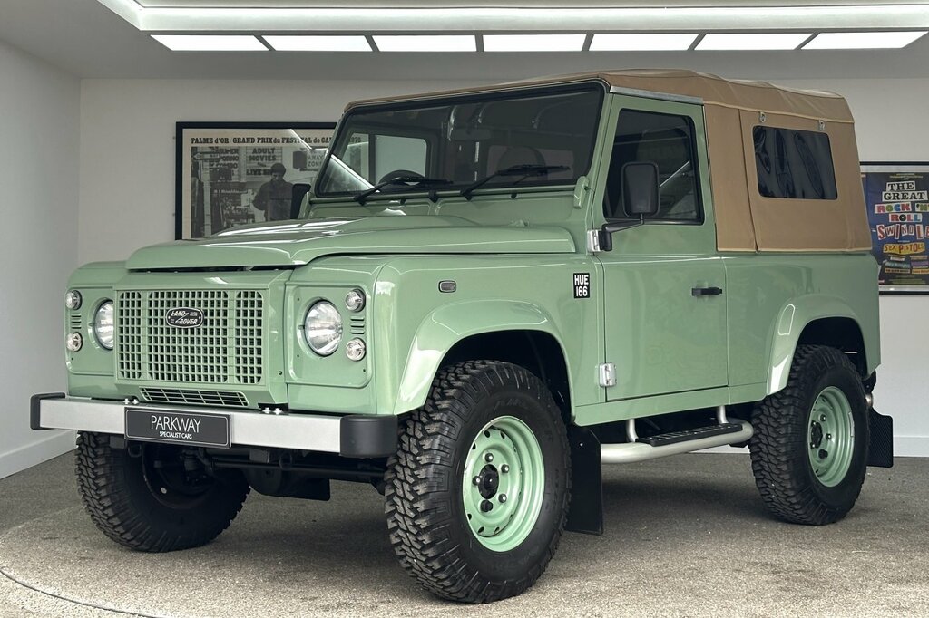 Land Rover Defender 90 Heritage Soft Top GY65SZV Green #3