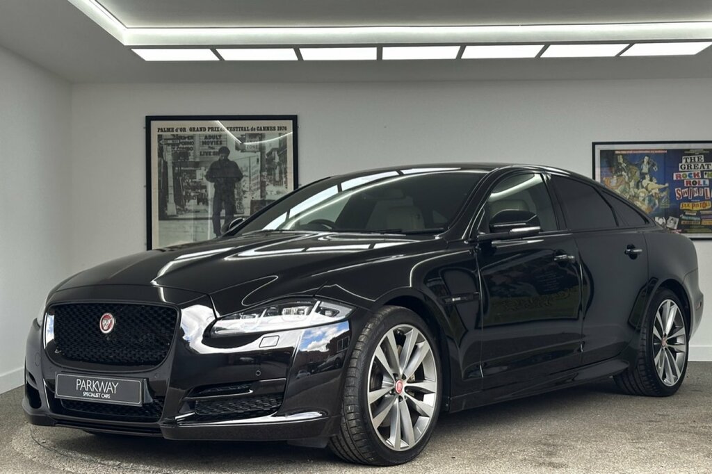 Jaguar XJ 3.0 D Portfolio Saloon Black #2