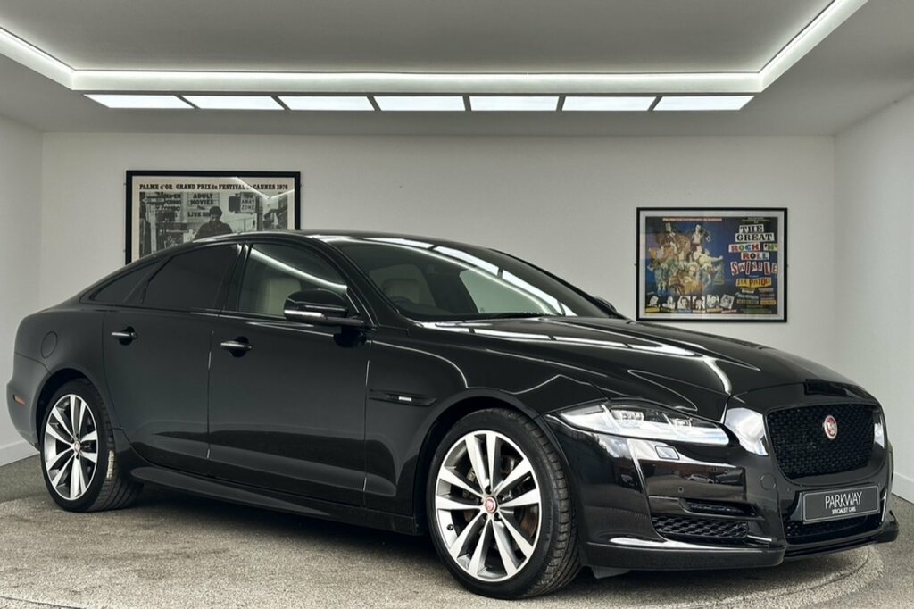 Jaguar XJ 3.0 D Portfolio Saloon Black #3