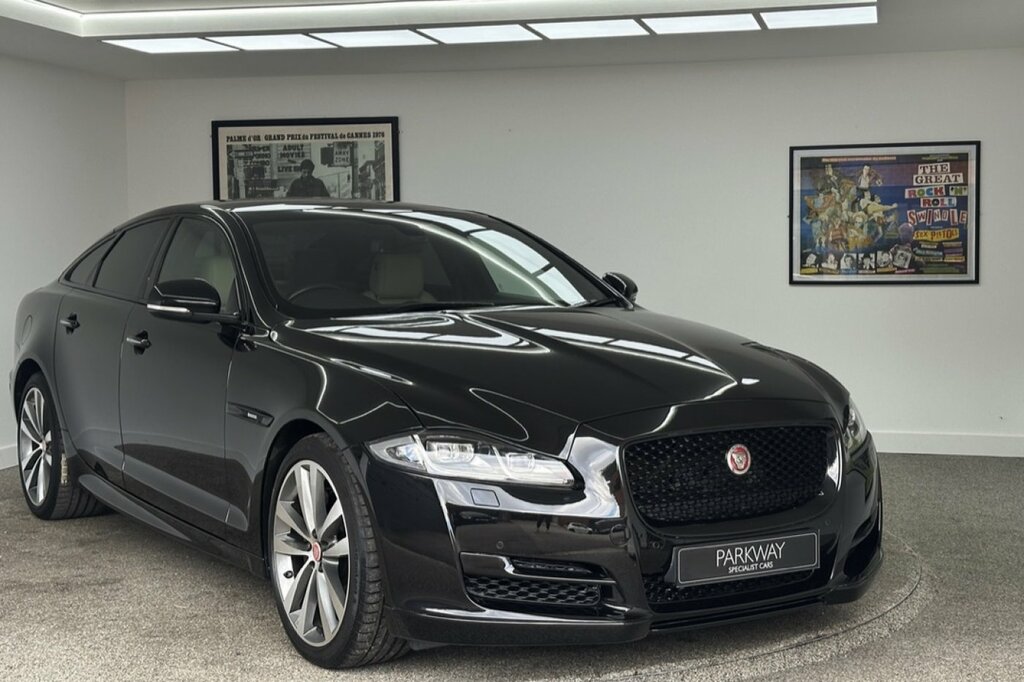 Jaguar XJ 3.0 D Portfolio Saloon Black #5