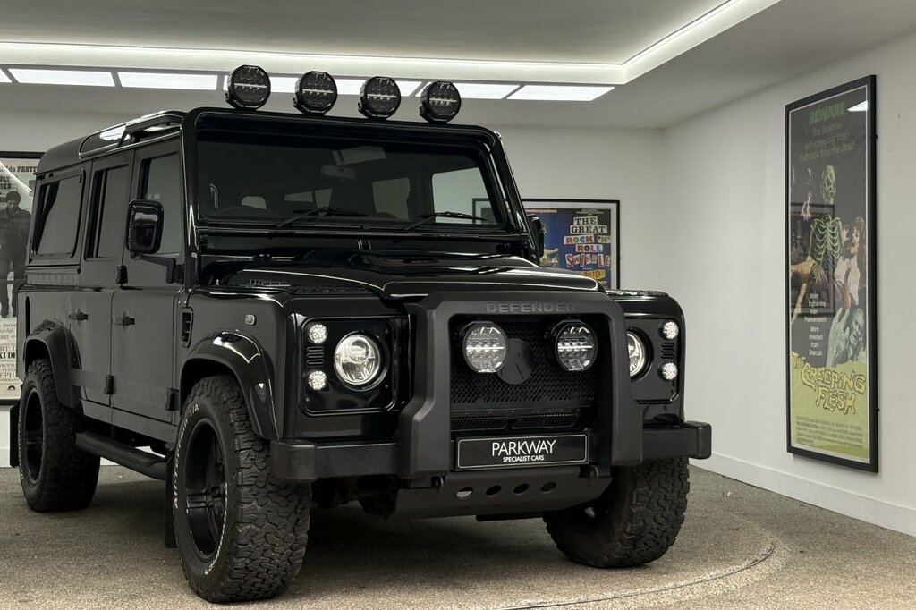 Land Rover Defender 110 Xs Rivolve Edition Black
