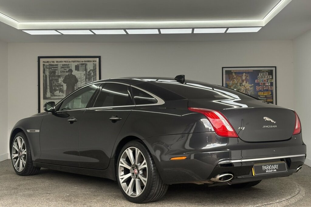 Jaguar XJ 3.0 D Portfolio Saloon Grey #4