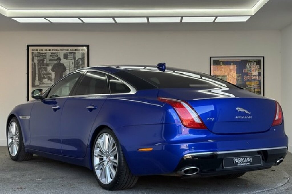 Jaguar XJ 3.0 D Portfolio Saloon Blue #2