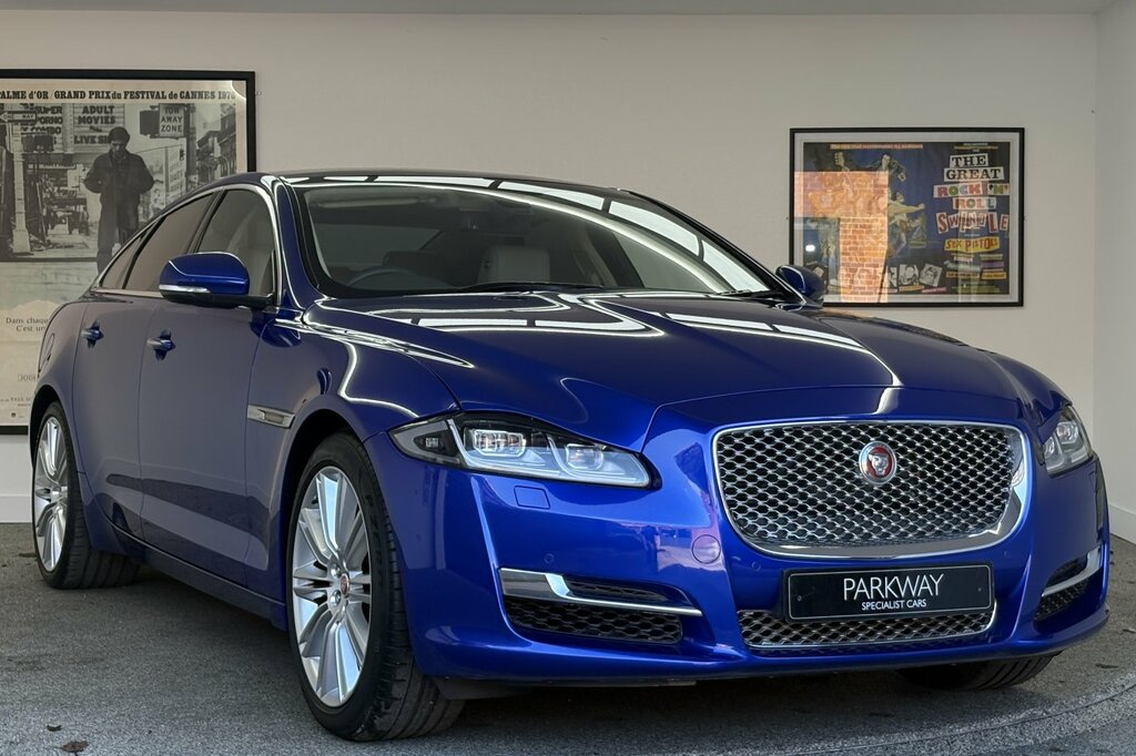 Jaguar XJ 3.0 D Portfolio Saloon Blue #5