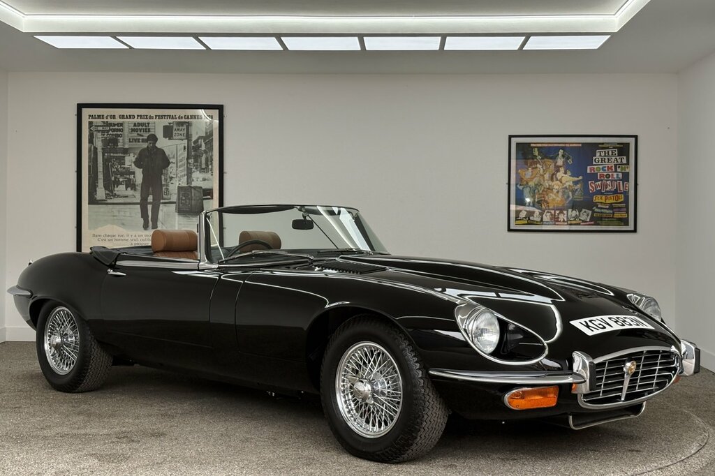 Jaguar E-Type Series 3 Commemorative Black #5