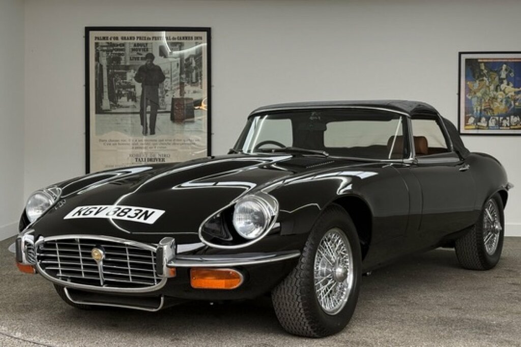 Jaguar E-Type Series 3 Commemorative Black #3